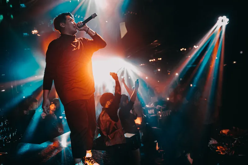 Westerners on the Mic: How American Artists Found Their Groove in Shinjuku's Live Music Underground