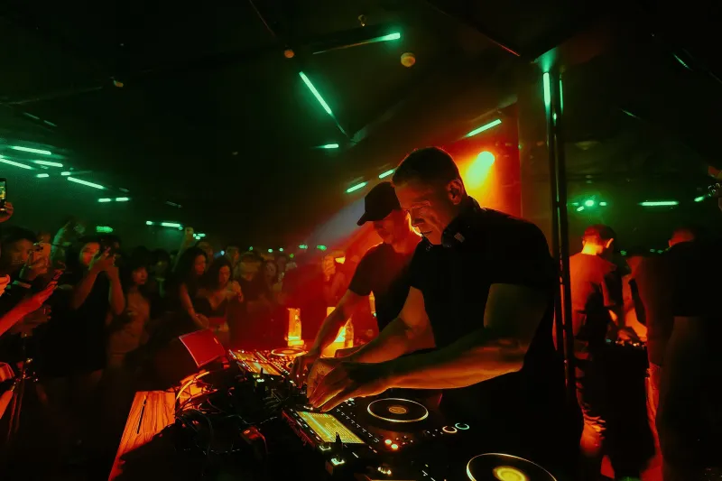 Mood Architects: The Invisible Science Behind Shinjuku's Most Unforgettable Nights
