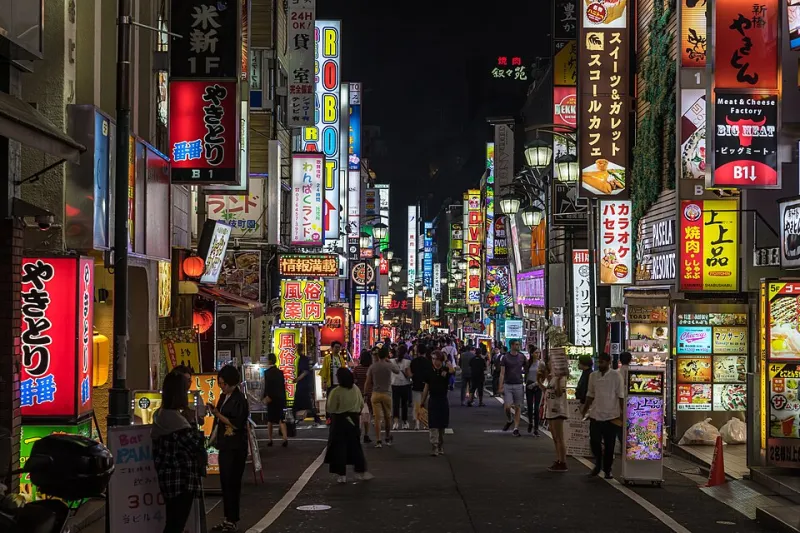 Three Days, One District: The Shinjuku Playbook American Tourists Never Get Handed